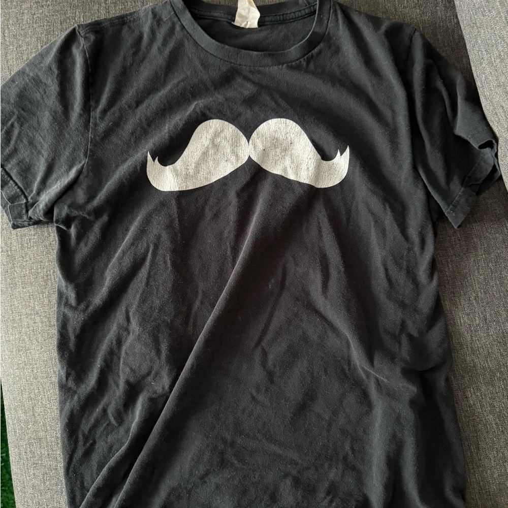 Mustache tee